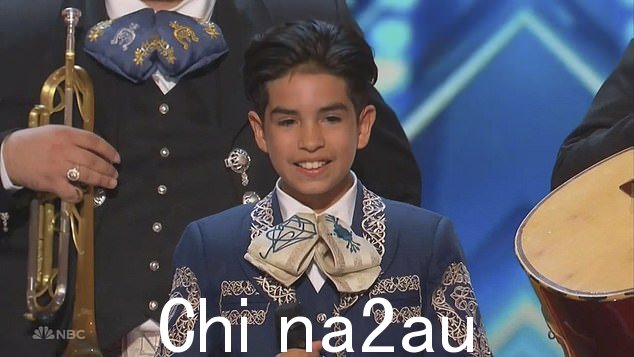 Eduardo:Eduardo,11 岁,来自休斯顿,一位墨西哥流浪乐队独奏者,从 3 岁起就开始表演,他的偶像是 Vicente Fernandez
