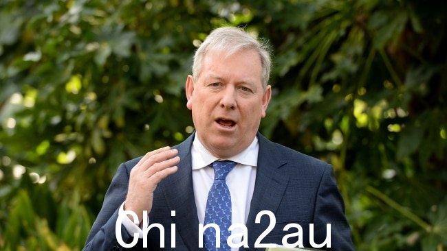 MELBOURNE,澳大利亚 - NewsWire 照片 2022 年 9 月 20 日:维多利亚影子财务主管戴维·戴维斯 (David Davis) 在墨尔本议会大厦举行的新闻发布会上。图片:NCA NewsWire / Andrew Henshaw