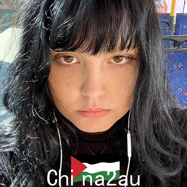 康妮·坎贝尔(如图)和她的姐姐萨曼莎·斯蒂芬森设法逃离着火的家