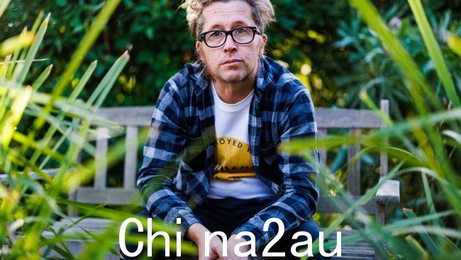 失业男子 Jez Heywood 在抱怨由于市场“艰难”而在墨尔本找不到工作后,五月份在电台获得了一份工作。图片:亚伦·弗朗西斯/澳大利亚人报