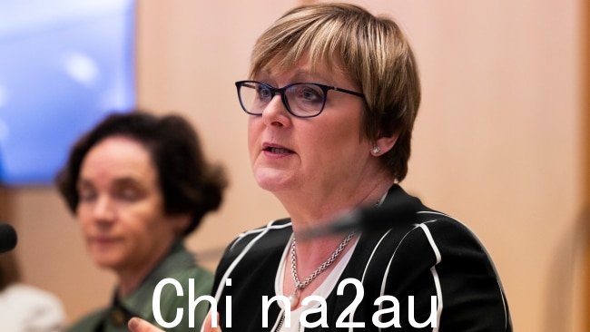 在审判失败的当天,希金斯女士宣布她正在对她的前雇主 - 米凯莉亚·卡什 (Michaelia Cash) 和参议员琳达·雷诺兹 (Linda Reynolds) 提起民事诉讼- 以及英联邦。图片:NCA NewsWire / Martin Ollman