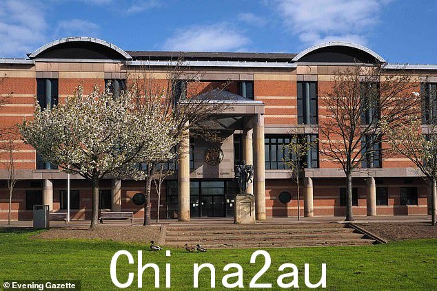 Bethany Cox,22 岁,来自蒂斯河畔斯托克顿的 Eaglescliffe,将于今天在蒂赛德刑事法院出庭(如图),她被指控在第一次新冠疫情封锁期间自行堕胎。 2020 年 7 月