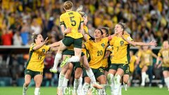 国际足联女足世界杯半决赛：玛蒂尔达斯在澳大利亚悉尼体育场与英格兰队进行历史性的生死之战