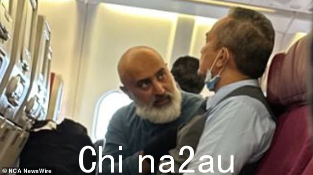 他的行为导致飞行员在空中掉头。图片:Muhammad Zubair