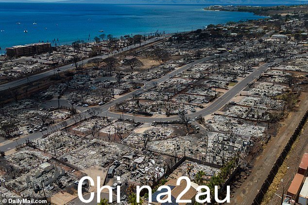 夏威夷毛伊岛拉海纳野火造成的破坏鸟瞰图。 2023 年 8 月 14 日。死亡人数已升至 114 人,预计还会继续攀升