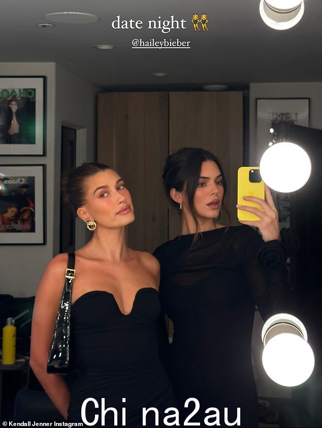 BesttiesL 在周六晚上与 Hailey 分享到她的 Instagram Stories 的一张照片中,Kendall 写道:“约会之夜”,并添加了一个双胞胎表情符号