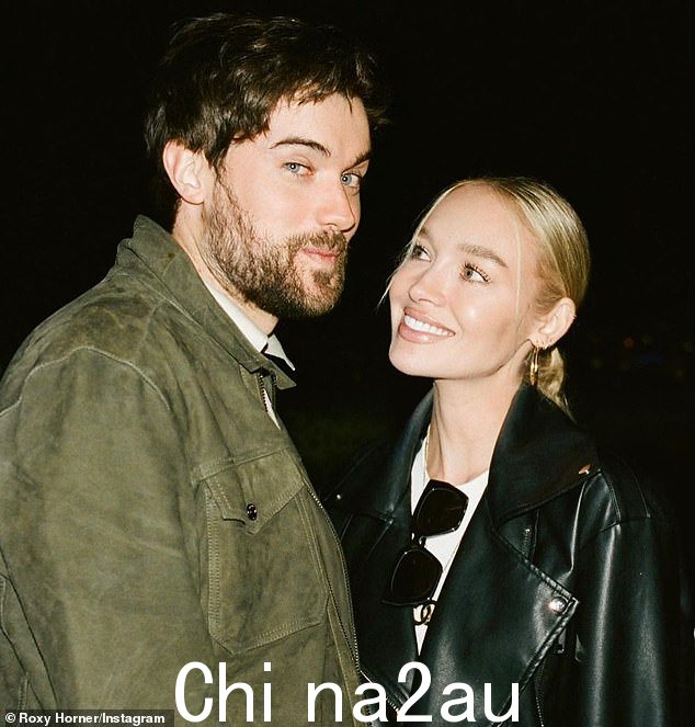 夫妇:这位 32 岁的模特目前已怀有她与 Jack Whitehall 的第一个孩子(女儿)八个月,正在倒计时,直到即将到来的预产期
