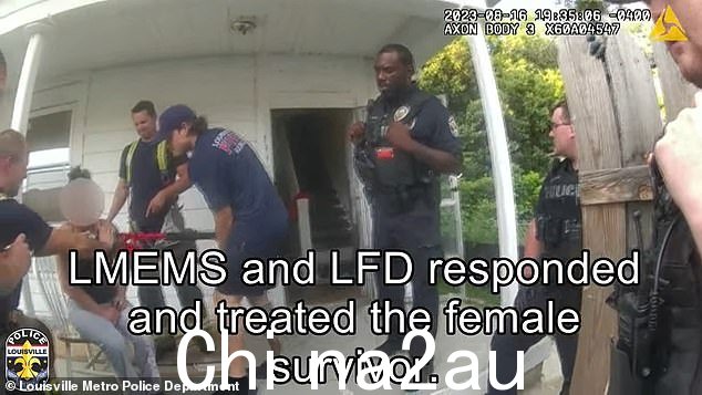 当消防队员使用断线钳将她脖子上锁住的链条拆下时,这名妇女感到震惊,继续颤抖和哭泣