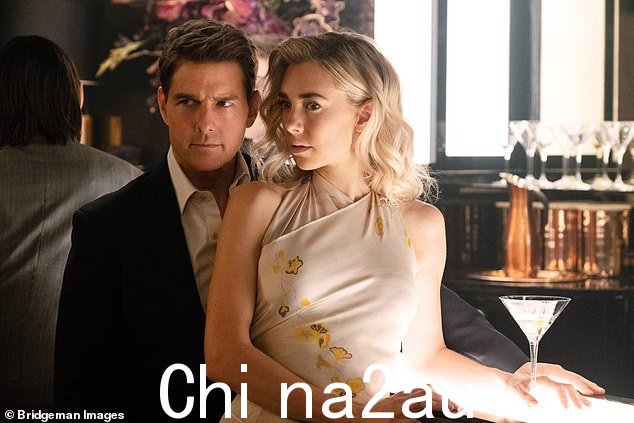镜头前:她是与克鲁斯饰演的伊森合作的聪明美女