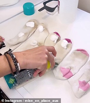 专业清洁工揭示了让脏袜子变白的最简单方法