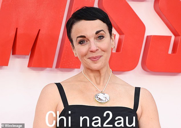 糟糕:阿曼达·阿宾顿 (Amanda Abbington) 透露,距离 BBC 节目 9 月的盛大推出仅剩几周时间,阿曼达·阿宾顿 (Amanda Abbington) 透露她患有食物中毒