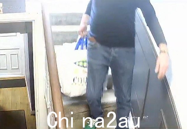 这对夫妇通过 Booking.com 在西威尔士彭布罗克码头新开业的海豚酒店预订了房间