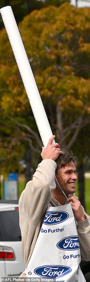 Tom Hawkins