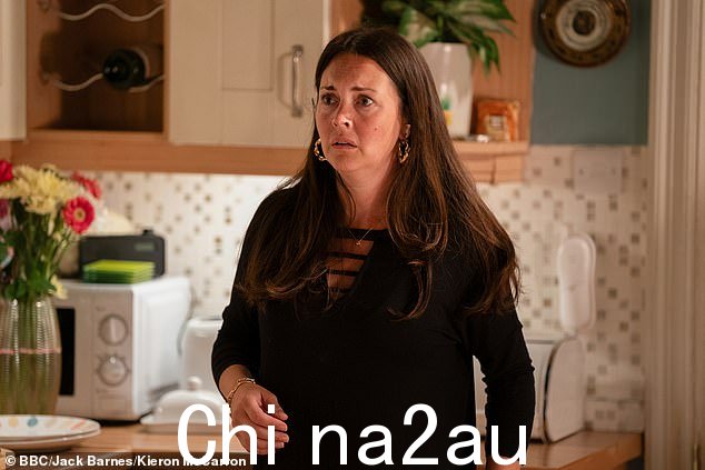 剧透:下周《EastEnders》将给粉丝带来大量戏剧性场面,史黛西的跟踪者地狱将升级
