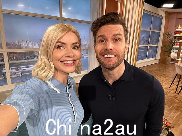 喜欢它:电视节目主持人透露他很乐意回到 ITV 的《This Morning》与 Holly Willoughby 共同主持