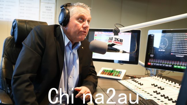 Ray Hadley 2GB 对讲电台主持人因令人眼花缭乱的澳大利亚皇家空军私人飞行账单而爆炸。图片:Renee Nowytarger/NCA Newswire