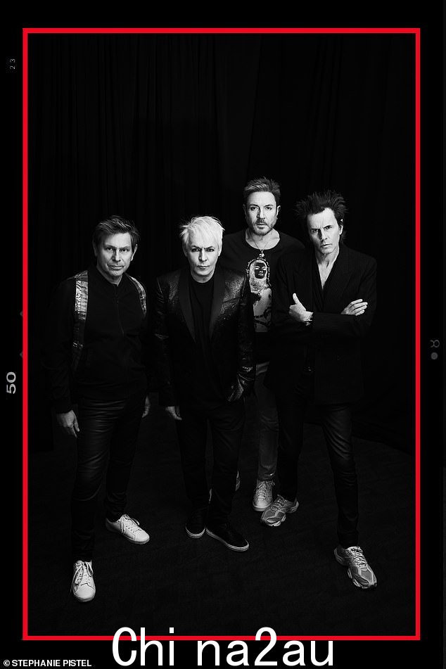Simon Le Bon 阐述道:“这是一场疯狂的万圣节派对。它应该很有趣!” class=