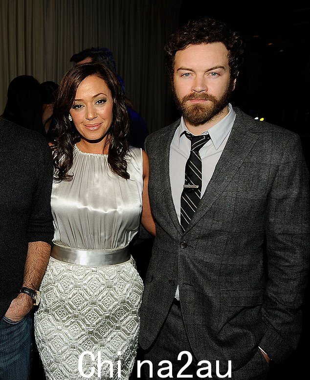 女演员利亚·雷米尼(Leah Remini)(2009 年与马斯特森合影),一位前山达基教成员,现在是教会的直言不讳的批评者,她称赞这一判决是对该宗教及其对法律诉讼影响的“控诉””class =