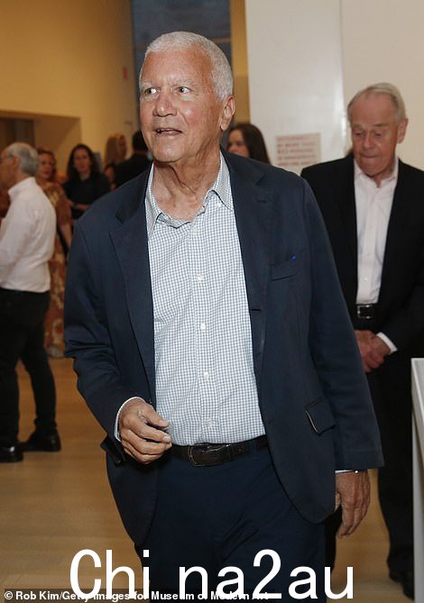 'ED RUSCHA / NOW THEN' 还吸引了艺术画廊大亨 Larry Gagosian 等人的关注