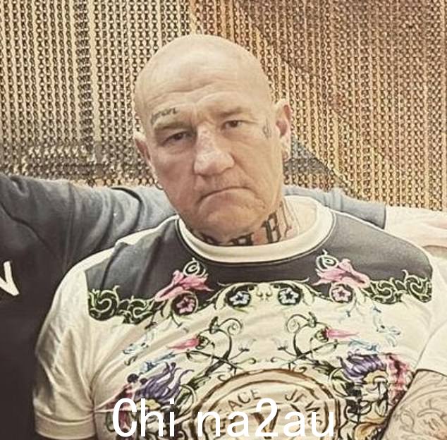Preston,绰号“有能力”,因为他被认为“无所不能”,是墨尔本最暴力、最令人恐惧的黑帮人物之一