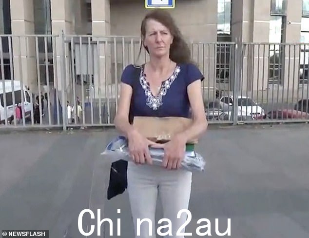 英国母亲特蕾西·布鲁克斯 (Tracie Brookes) 26 岁的女儿在土耳其与男友发生暴力争吵,一天后被发现头部中枪,目前正在为正义而战。最近,她被交给了女儿女儿的物品(如图),但称有些物品丢失了