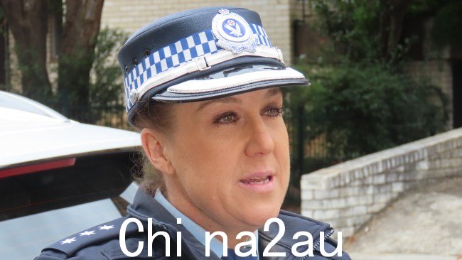 新南威尔士州警察侦探督察克劳迪娅·奥尔克罗夫特 (Claudia Allcroft) 表示，随着调查仍在继续，当局认为这起枪击事件是一次有针对性的袭击。图片：Alexi Demetriadi