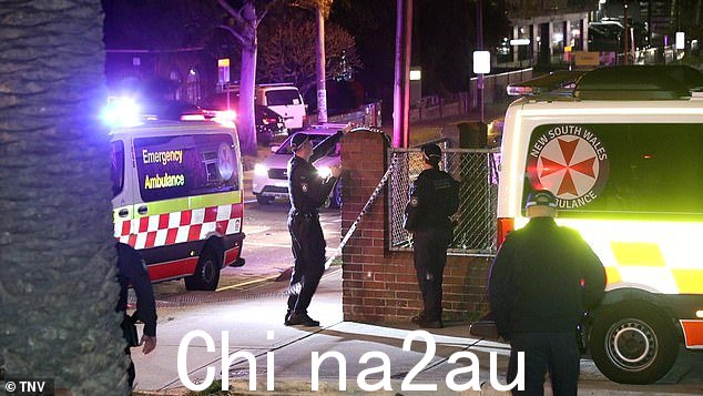 周二晚上接到枪击事件报告后,警方赶往垦思区坎特伯雷路