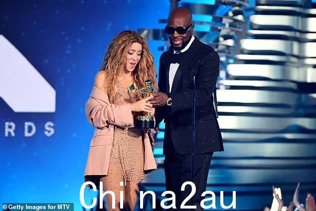 创造历史:夏奇拉是第一位荣获此奖项的南美艺术家