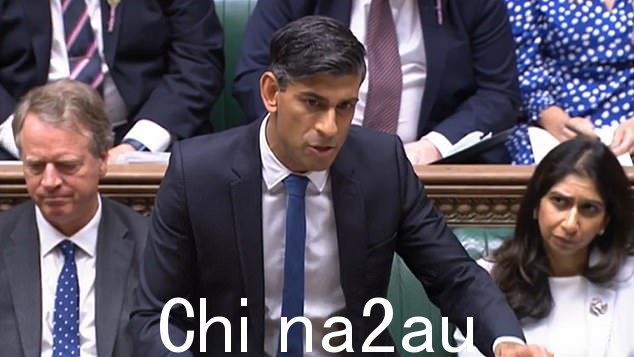 在工党采取行动阻止基尔·斯塔默爵士废除欧盟时代环境规则以促进住房建设的计划后,首相抨击基尔·斯塔默爵士“反复无常”