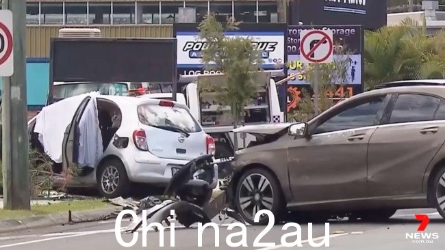 一名妇女在阳光海岸伯恩赛德州立学校附近的车祸中丧生,据称司机逃离了现场。图片:7NEWS