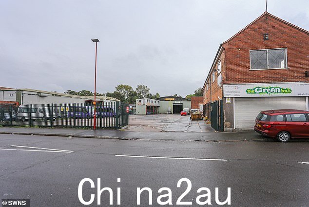 绿色目的地位于伯明翰霍克利公园路的停车场,该公司最近将其更新为公司大楼的注册办事处