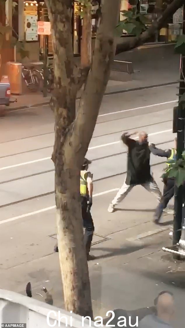 验尸官两年前裁定这是一次有预谋的恐怖主义行为,维多利亚警方可能错过了阻止袭击的机会