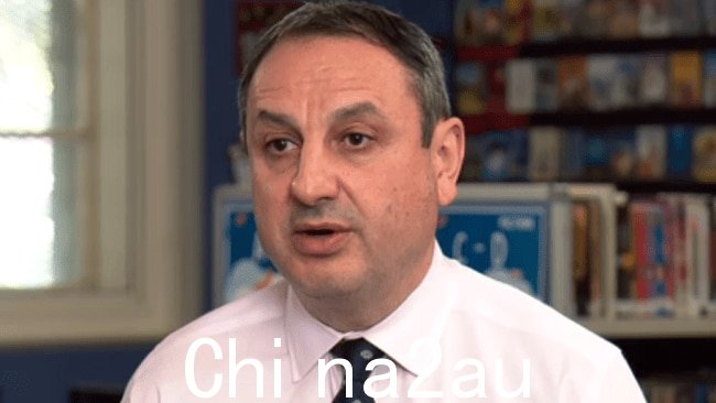 周二下午新南威尔士州远北海岸的火灾危险等级升级为灾难性后,超过 20 所学校将继续关闭。