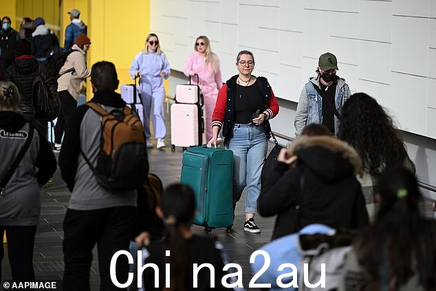 周二凌晨 3 点从墨尔本飞往洛杉矶的国际航班被取消,原因是飞机太重,因强风而无法起飞