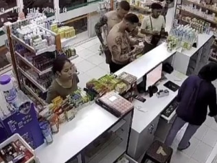 一名墨尔本男子在巴厘岛一家药店偷窃伟哥被闭路电视抓到后险些受到惩罚。图片：提供。