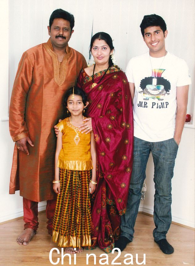 她的母亲 Revathi Malesh Thirumalesh 和父亲 Thirumalesh Chellamal Hemachandran 在法律封口令的笼罩下为挽救生命而奋斗
