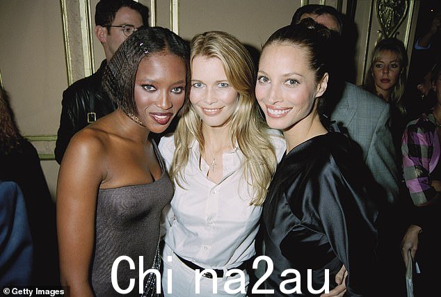 超级名模(从左到右)Naomi Campbell、Schiffer 和 Christy Turlington 出席他们的 Fashion Cafe 企业发布会,伦敦,1996 年