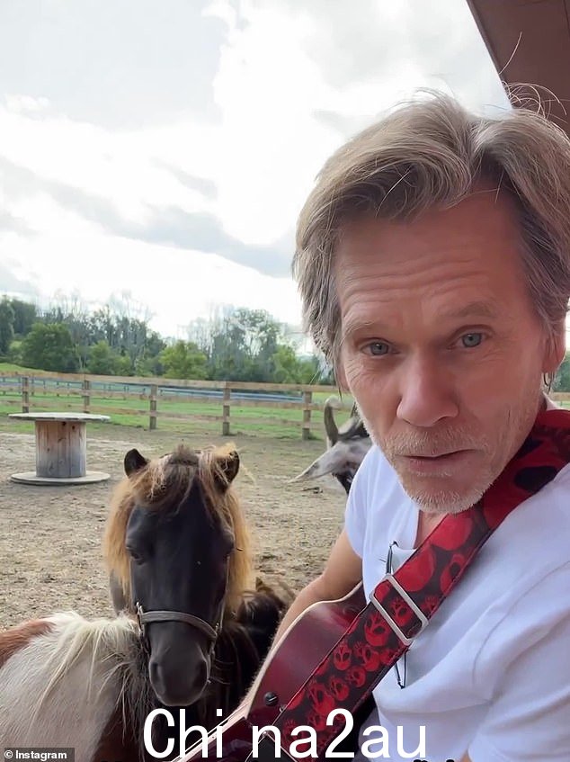 幽灵:65 岁的凯文·培根 (Kevin Bacon) 透露,他的康涅狄格州农场的前主人要求他在将其出售给他之前摧毁该农场上的一栋废弃房屋,因为担心在与 Rob 的对话中该房屋闹鬼。 Lowe's Literally 播客