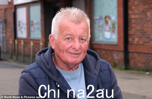 艾伦·钱伯斯 (Alan Chambers),70 岁,(如图)是一位退休的工厂招聘经理,他补充道:“哈特尔普尔入店行窃十分猖獗。大量失业是因为缺钱'