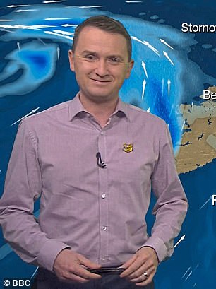 Matt Taylor 在所有 BBC 新闻媒体上展示天气