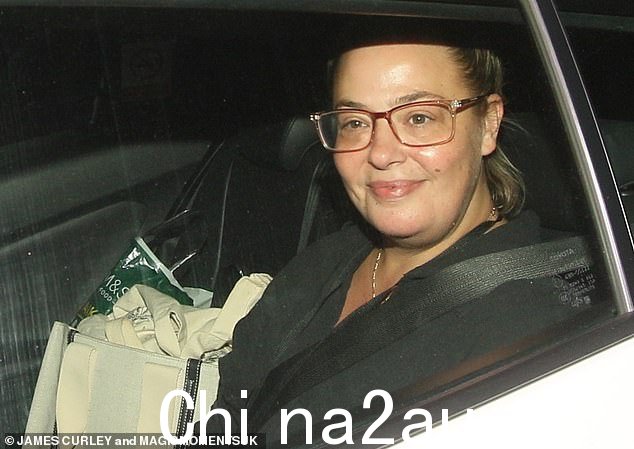 才华横溢:Ant McPartlin 的前妻丽莎阿姆斯特朗 (Lisa Armstrong) 在利用自己的技能为 Strictly 明星化妆后被发现离开