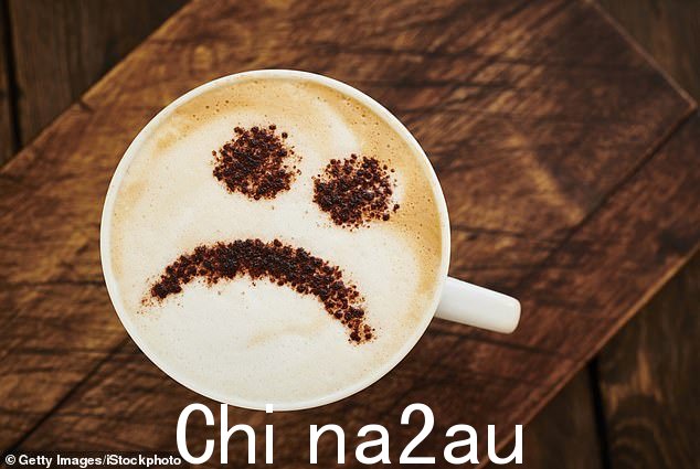 “咖啡师/全能手”角色的其他要求更为合理:你的简历(当你有空时)以及一张“最近的拿铁艺术照片”