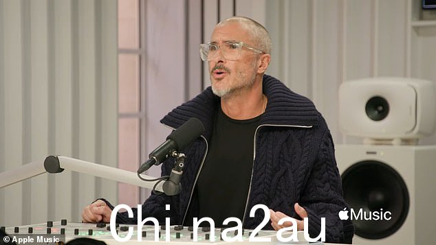 谈论新闻:在 Apple Music 1 上接受电台 DJ Zane Lowe 采访时,他还谈到了自己对于担任 2024 年 2 月 11 日 Apple Music 超级碗第 8 届中场秀的头条节目的感受”类=