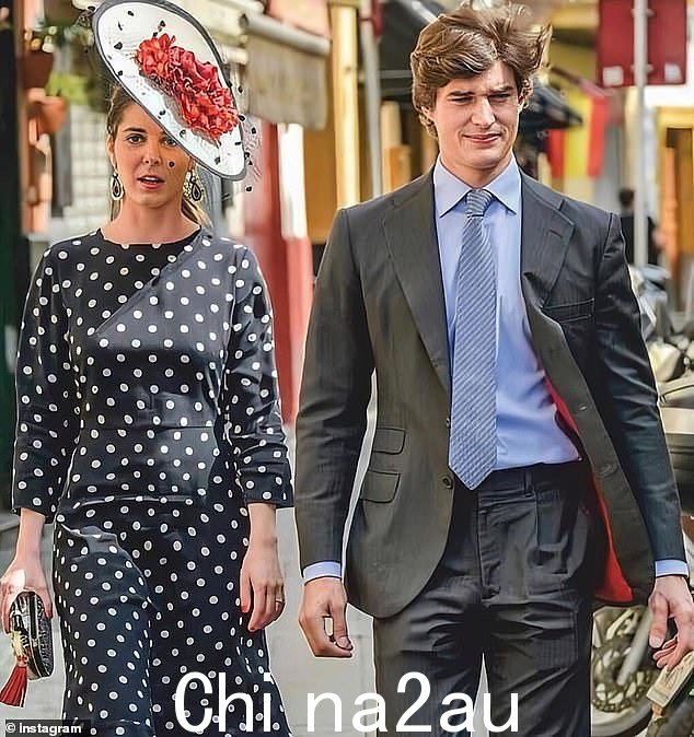 奥索尔诺伯爵卡洛斯·菲茨-詹姆斯·斯图尔特·伊·索利斯 (Carlos Fitz-James Stuart y Solís) 和贝伦·科西尼 (Bele¿n Corsini)(均如图所示)透露,他们正在期待他们的第一个孩子 - 一个儿子