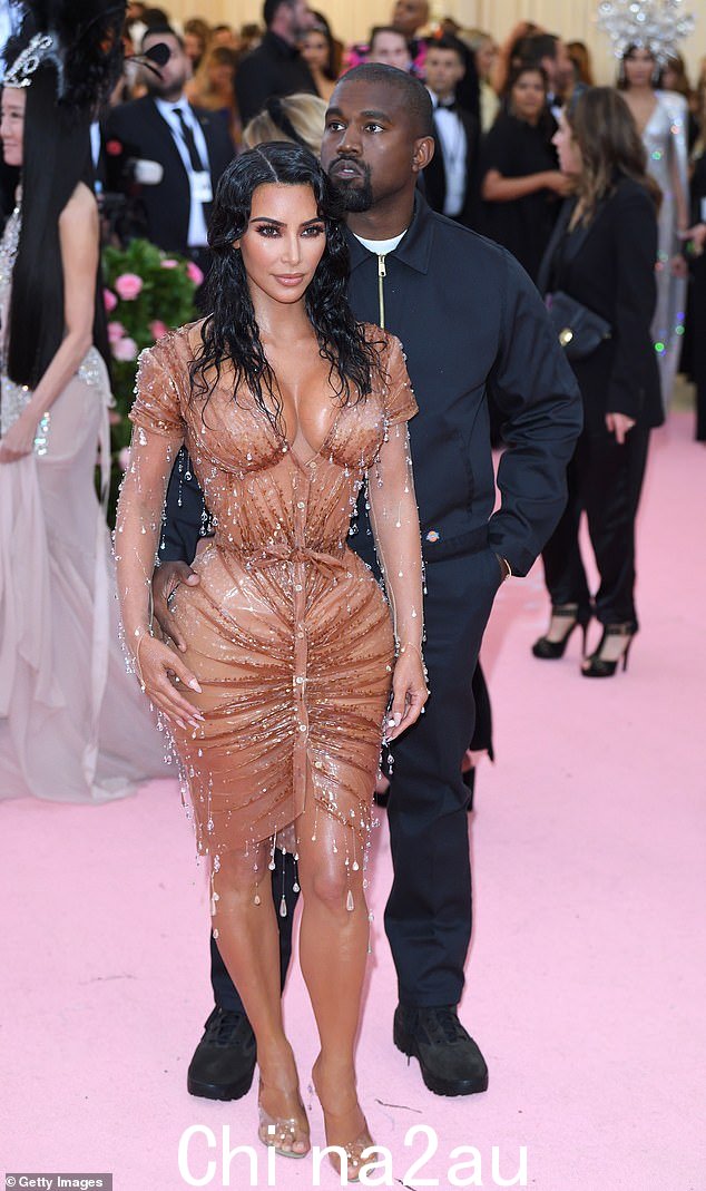 快乐时光: Kim 和 Kanye 出现在 2019 年的 Met Gala 上 - 他们于 2014 年至 2022 年结婚,育有四个孩子