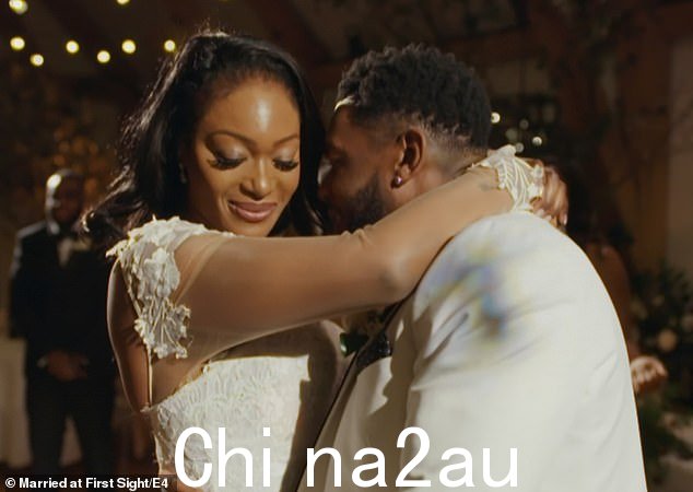 观众在周一晚上的节目中看到 Porsha 和 Terence 在祭坛上第一次见面后结婚
