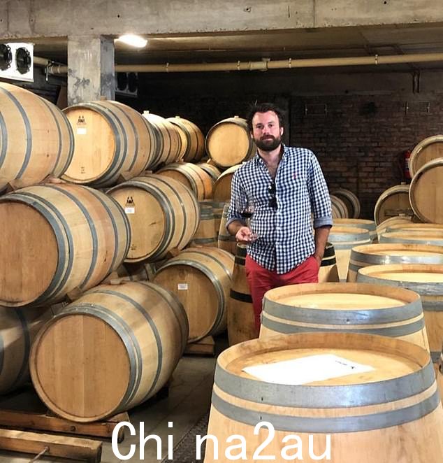 这位葡萄酒专家是多塞特郡 Tarrant Hinton 的 Museum Wines 的老板