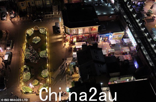 拍摄:粉丝们还需要三个多月的时间才能查明圣诞谋杀案的受害者是谁,但一些观众相信他们离查明真相又近了一步