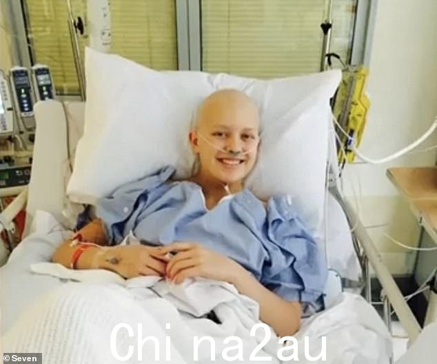 六年来,Zuber 女士(如图)接受了高剂量化疗、放疗和手术治疗主要影响年轻人的侵袭性骨癌