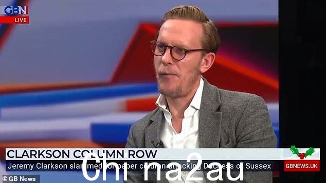 邓洛普博士在 12 月份出现在福克斯的英国新闻节目中时发表了评论